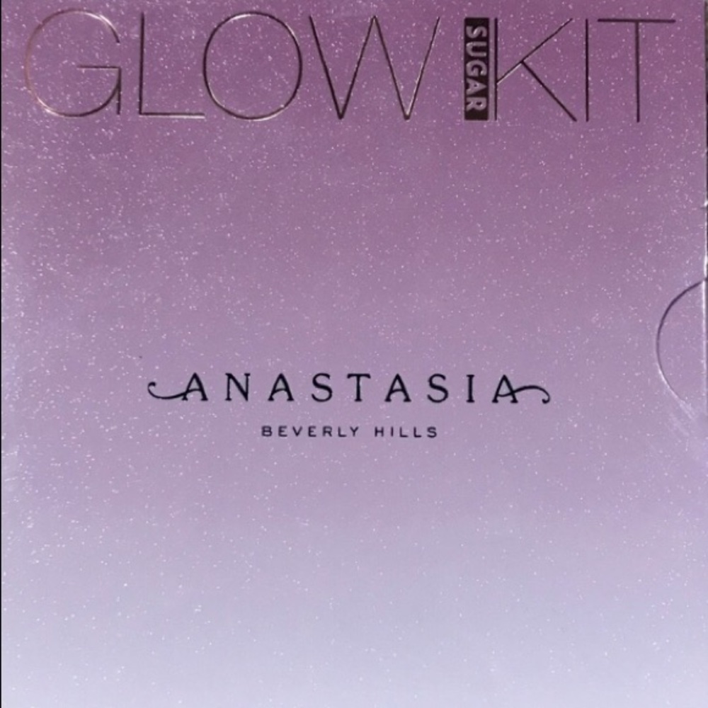 Anastasia Glow